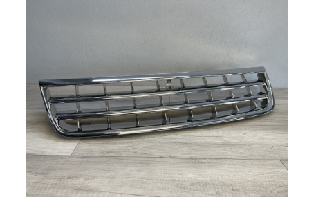 Решетка радиатора Volkswagen Touareg 2002-2006