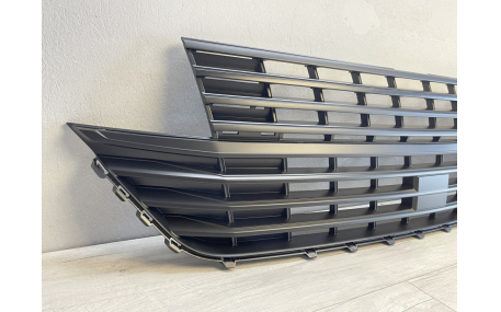 Решетка радиатора Volkswagen T6 2020-2024