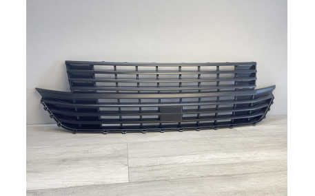 Решетка радиатора Volkswagen T6 2020-2024