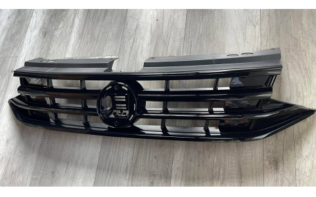 Решетка радиатора Volkswagen Tiguan 2020-2023