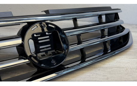 Решетка радиатора Volkswagen Tiguan 2020-2023