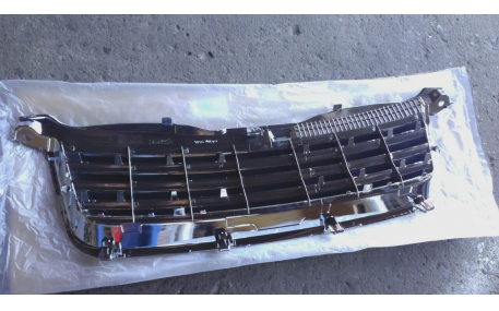 Решетка радиатора Volkswagen Passat B5 2000-2005