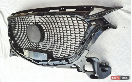 Решетка радиатора Mazda 3