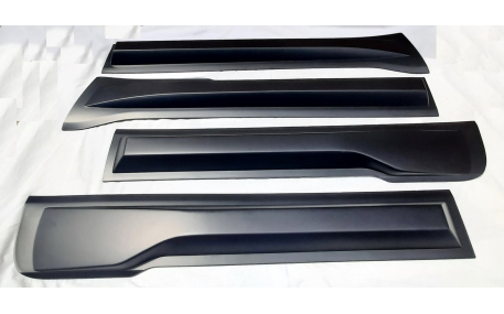 Молдинги дверей Dodge Ram 1500