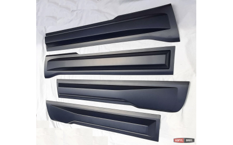 Молдинги дверей Dodge Ram 1500