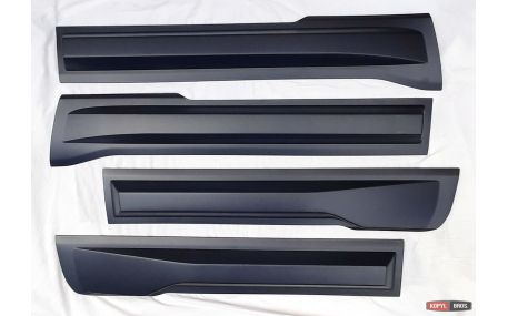 Молдинги дверей Dodge Ram 1500