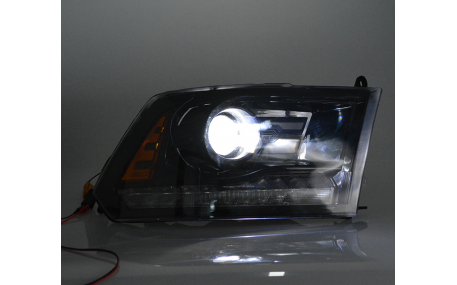 Фары передние Dodge Ram
