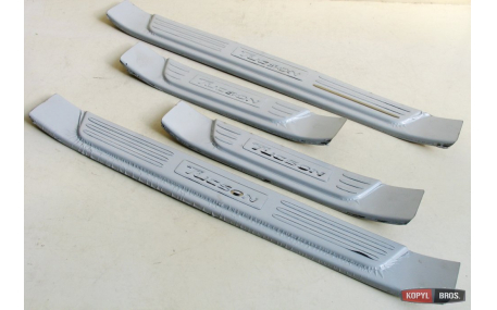 Накладки на пороги Hyundai Tucson