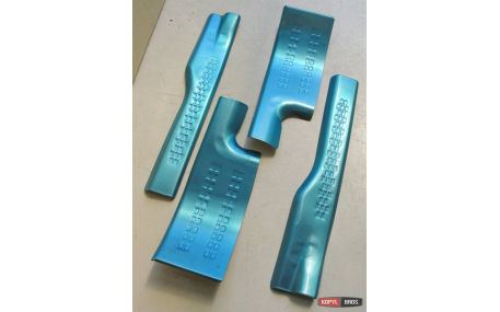 Накладки на пороги Mitsubishi Outlander