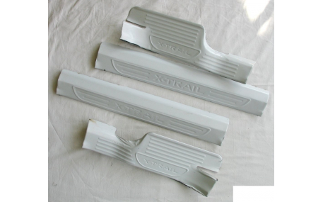 Накладки на пороги Nissan X-Trail T32