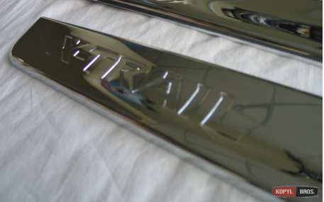 Молдинги дверей Nissan X-trail T32