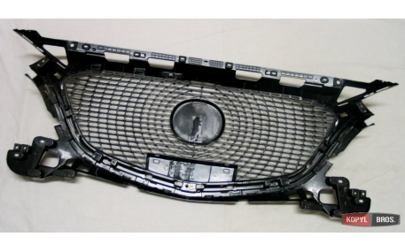 Решетка радиатора Mazda 3