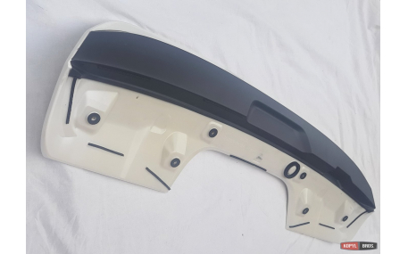 Спойлер Toyota Land Cruiser 300