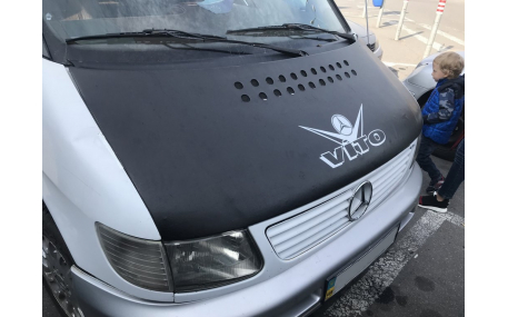 Чехол на капот Mercedes Vito W638