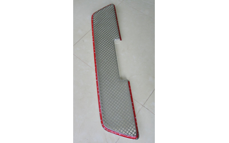 Решетка радиатора Toyota Hilux 2015-2017