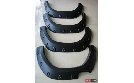 Арки Toyota Hilux