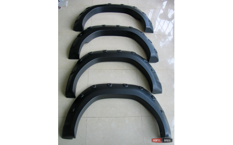 Арки Toyota Hilux