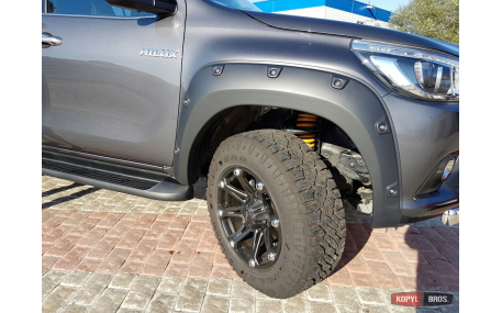 Арки Toyota Hilux