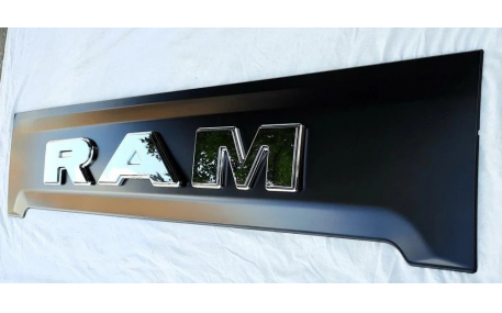 Накладка на задний борт Dodge RAM