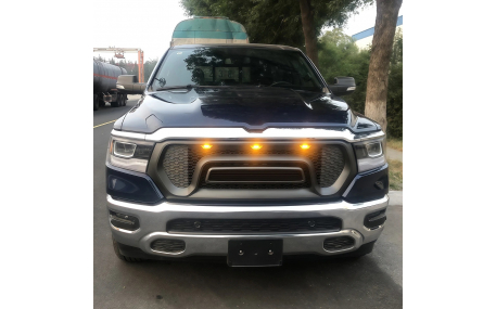 Решетка радиатора Dodge RAM 1500