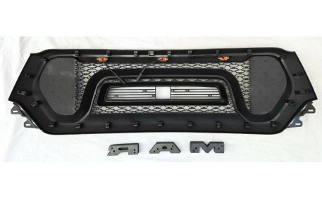 Решетка радиатора Dodge RAM 1500