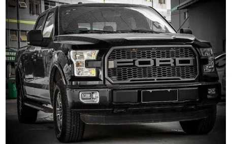 Решетка радиатора Ford F150 2015-2017