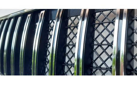 Решетка радиатора Hyundai Santa Fe 2013-2015