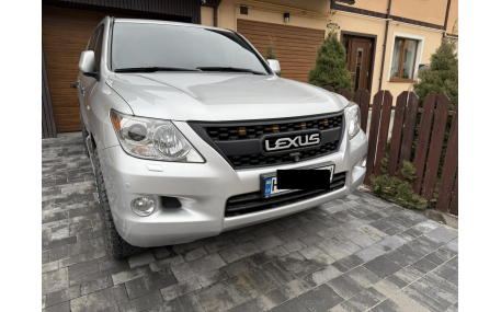 Решетка радиатора Lexus LX 2008-2012