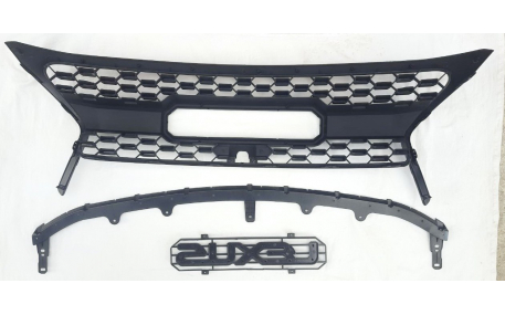 Решетка радиатора Lexus LX 2012-2015