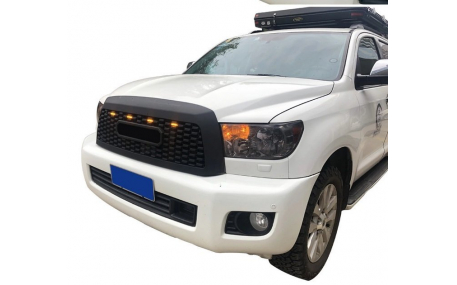 Решетка радиатора Toyota Sequoia