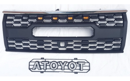 Решетка радиатора Toyota Land Cruiser Prado 150 2017-2023