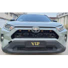 Решетка радиатора Toyota RAV4