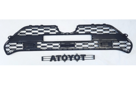 Решетка радиатора Toyota RAV4