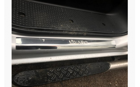 Накладки на пороги Opel Vivaro