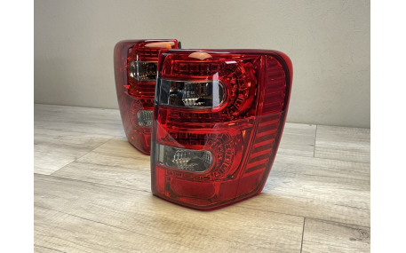 Фонари задние JEEP Grand Cherokee