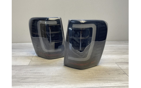 Фонари задние JEEP Grand Cherokee