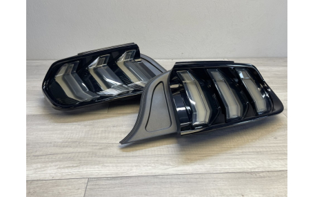 Фонари задние Ford Mustang