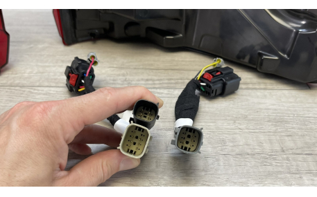 Фонари задние Ford F150 2021-2024