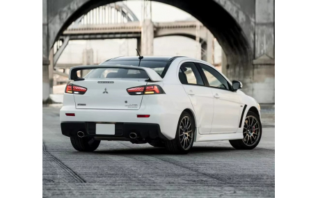 Фонари задние Mitsubishi Lancer X