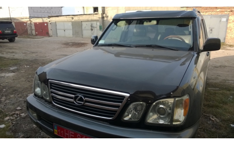 Козырек Lexus LX470