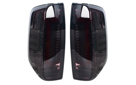 Фонари задние Nissan Navara