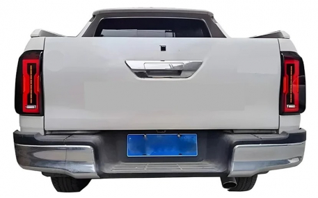 Фонари задние Toyota Hilux 2021-2023