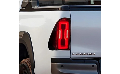 Фонари задние Toyota Hilux 2021-2023