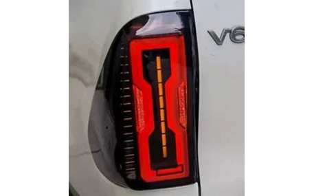 Фонари задние Toyota Hilux 2021-2023