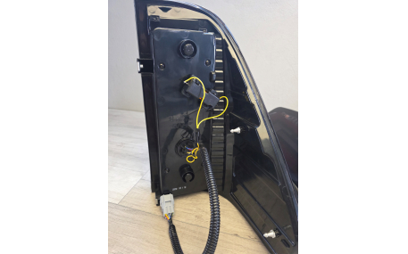 Фонари задние Toyota Hilux 2021-2023