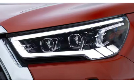 Фары передние Toyota Hilux 2021-2024