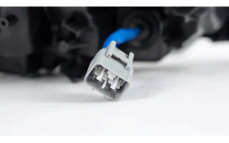 Фары передние Toyota Hilux 2021-2024