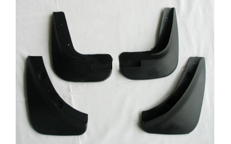 Брызговики Suzuki SX4