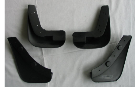 Брызговики Suzuki SX4