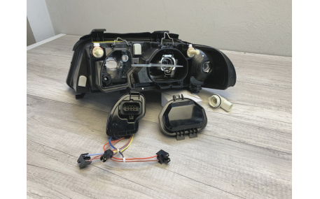 Фары передние AUDI A4 B5 1999-2000